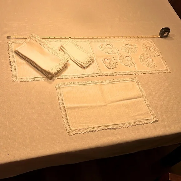 Gorgeous Vintage Crochet Set - Picture 15 of 16